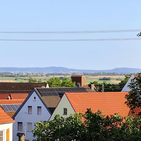 Apartmán Grosszuegige Mit Balkon Und Aussenbereich Im Gaestehaus -